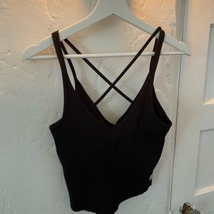 barely worn vuori crop top with inseam bra